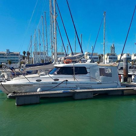 Private Yacht, We Love Our Guests リスボン エクステリア 写真