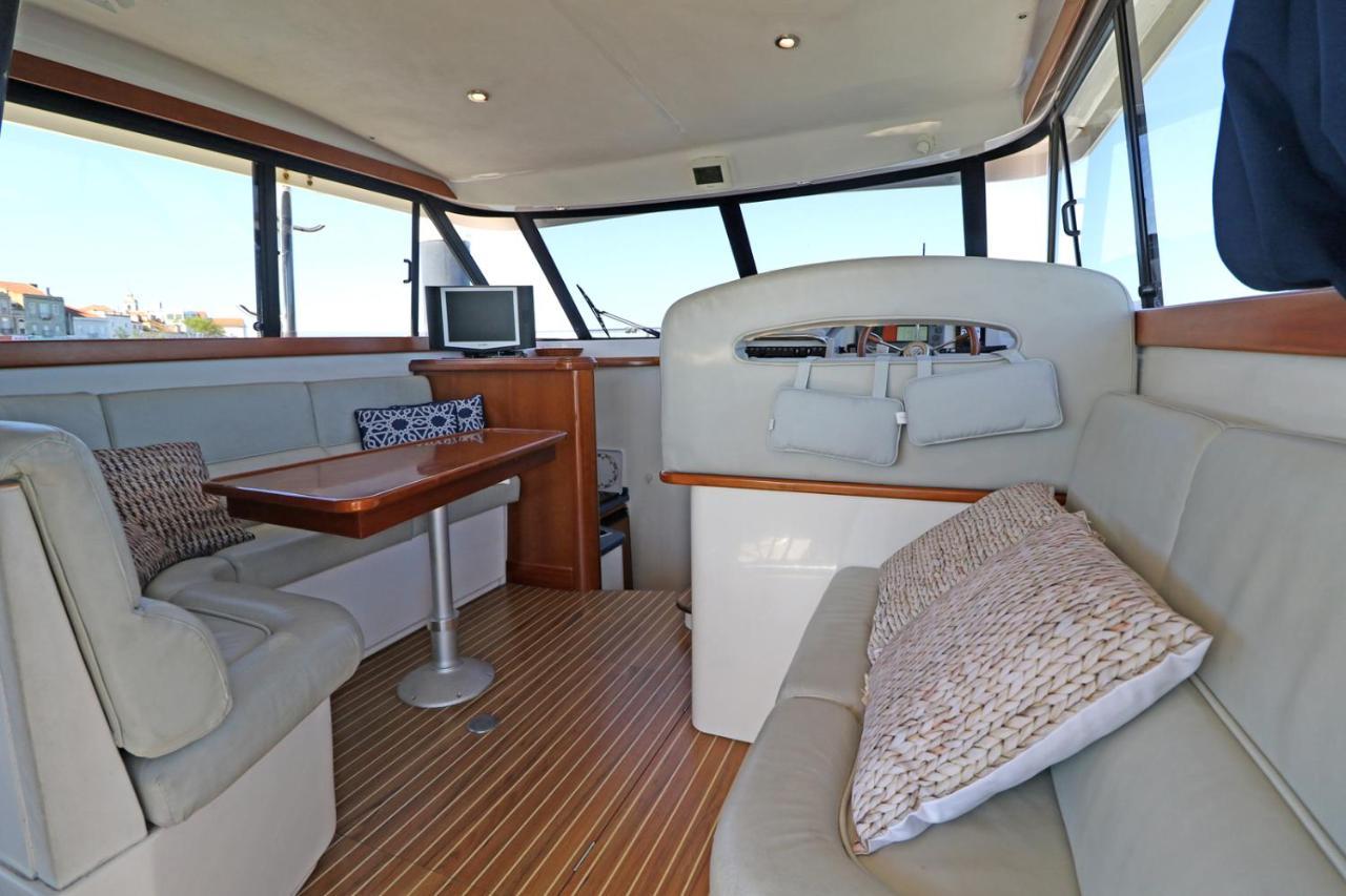 Private Yacht, We Love Our Guests リスボン エクステリア 写真