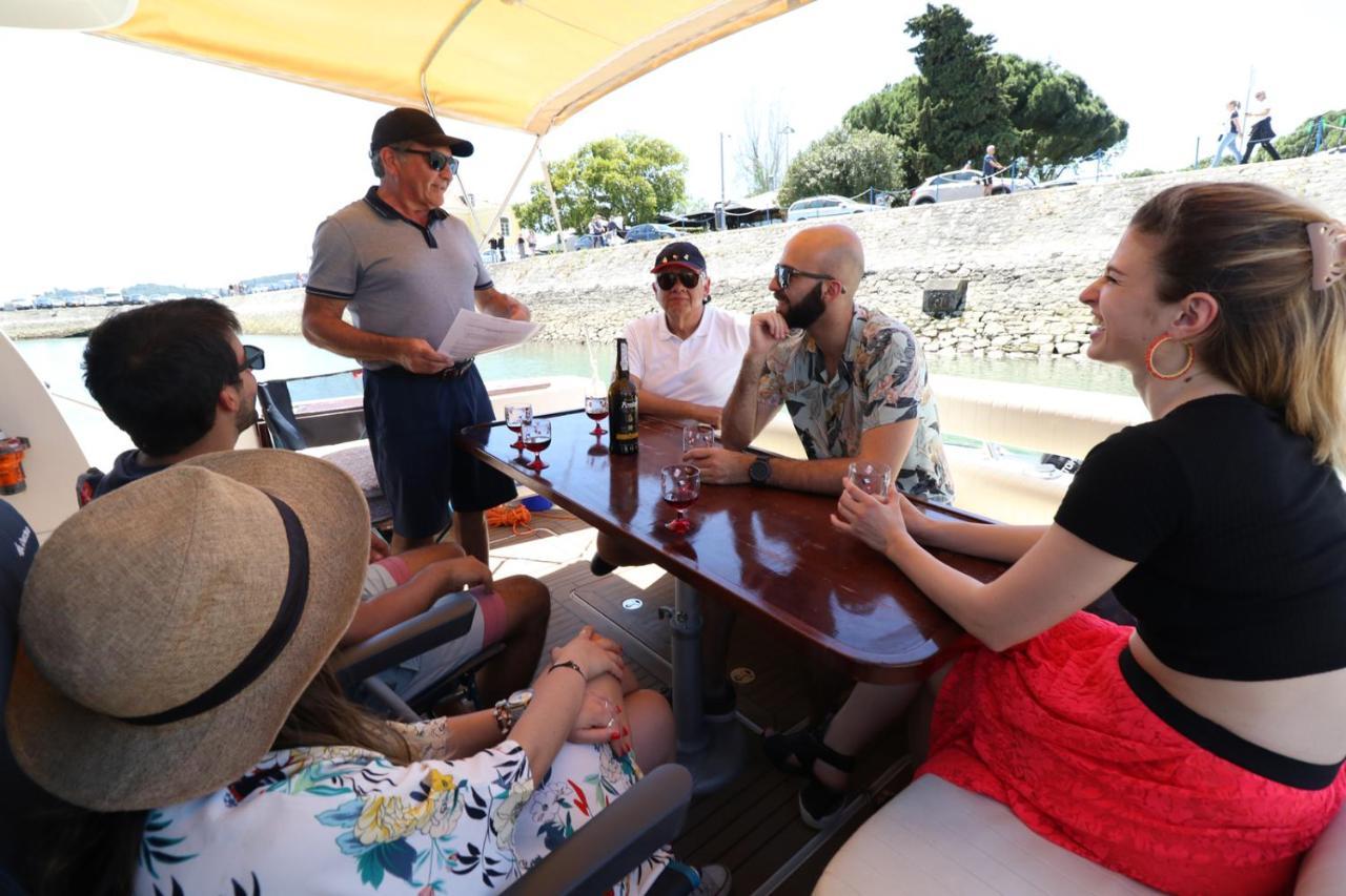 Private Yacht, We Love Our Guests リスボン エクステリア 写真
