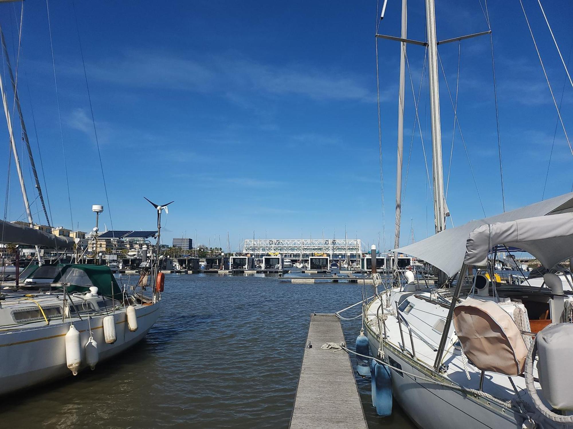 Private Yacht, We Love Our Guests リスボン エクステリア 写真